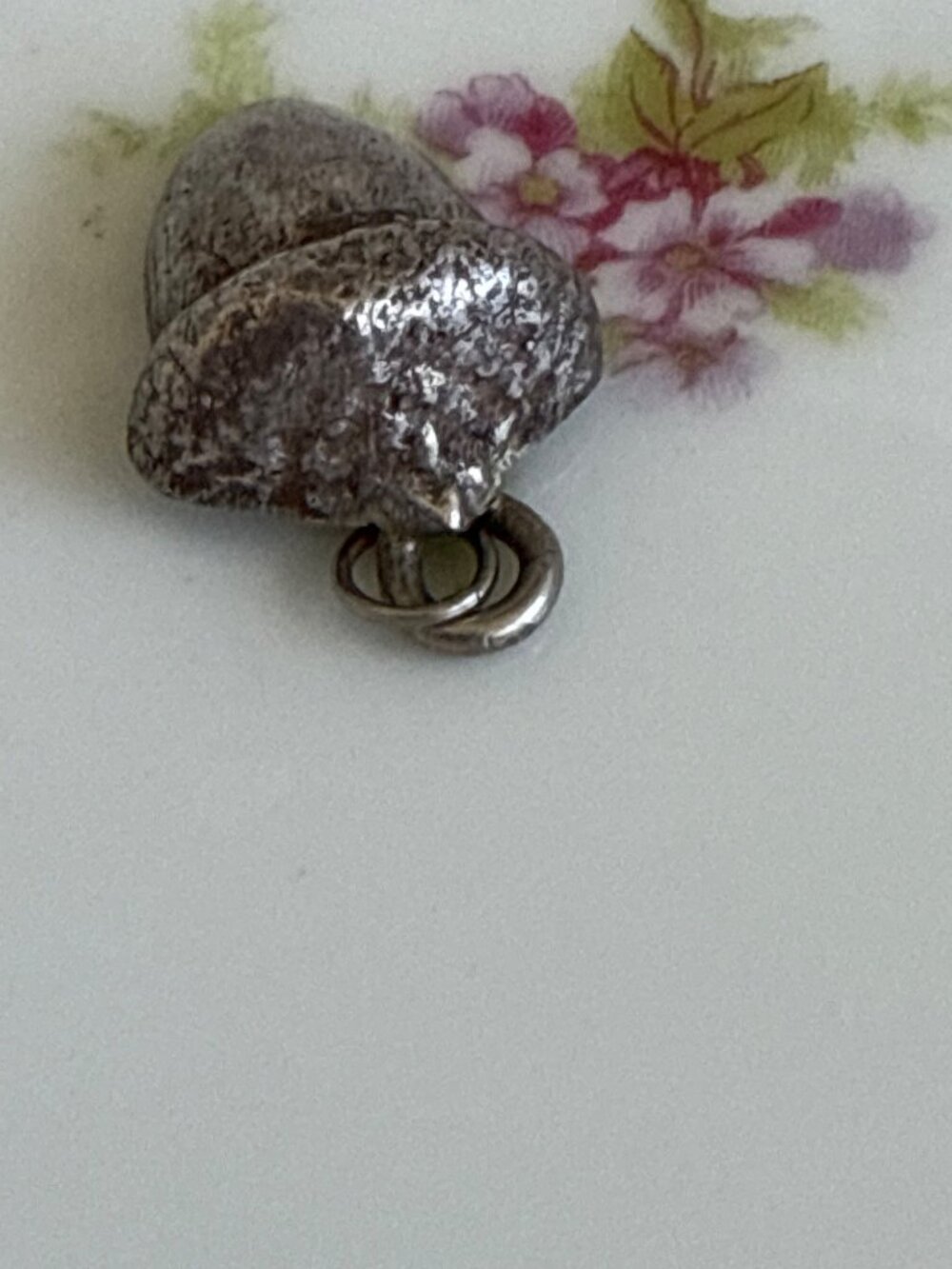 Antique 20's Cast Solid Sterling Silver Acorn Pendant Charm - Picture 4 of 8